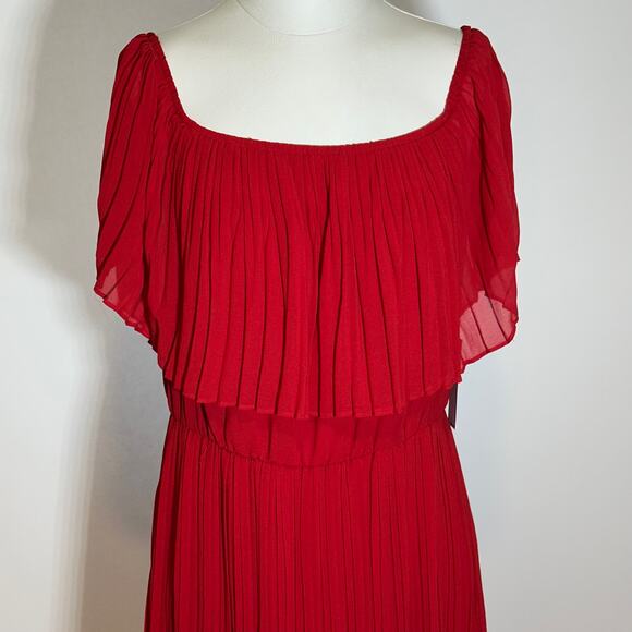 NWT Premier Amour Red Off The Shoulder Maxi Dress Womens Size 10 Pleated Formal - Picture 3 of 11